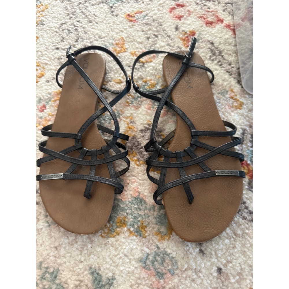 Volcom Womens Black Strappy Gladiator Sandals Flat Ankle Strap Buckle Boho Surf
